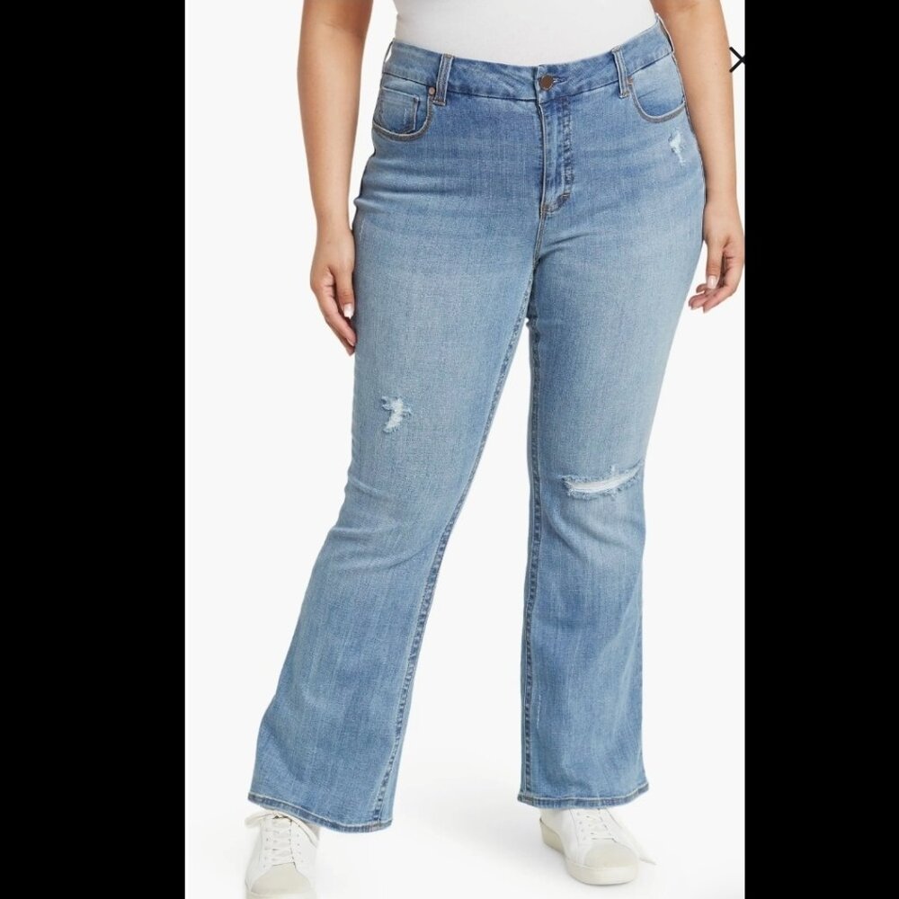 Seven7 High Rise Flare Jeans in Laguna Wash 18W Petite